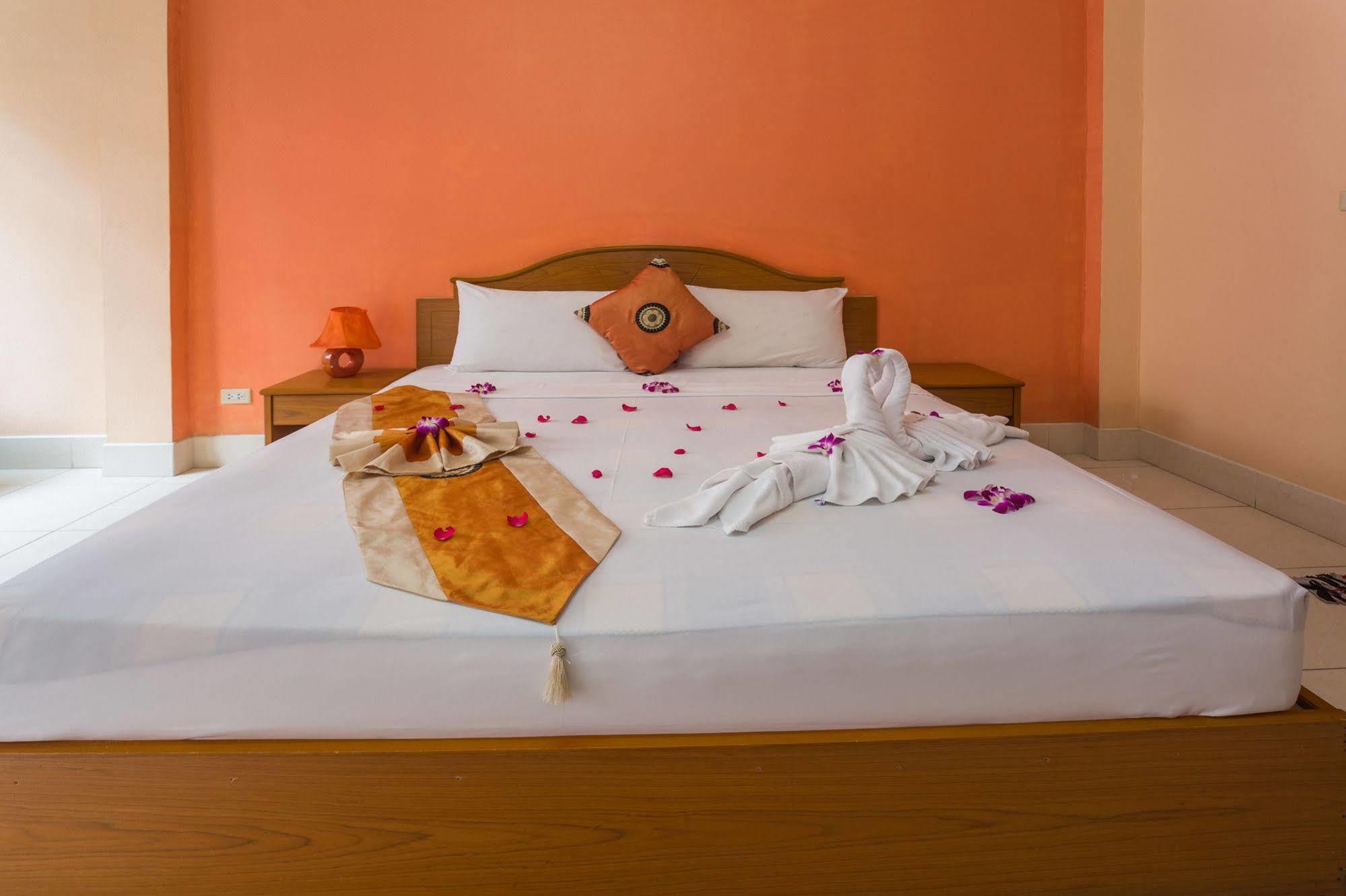 Guesthouse Belvedere Patong المظهر الخارجي الصورة