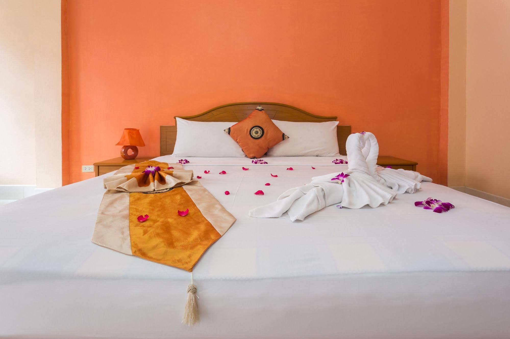 Guesthouse Belvedere Patong المظهر الخارجي الصورة