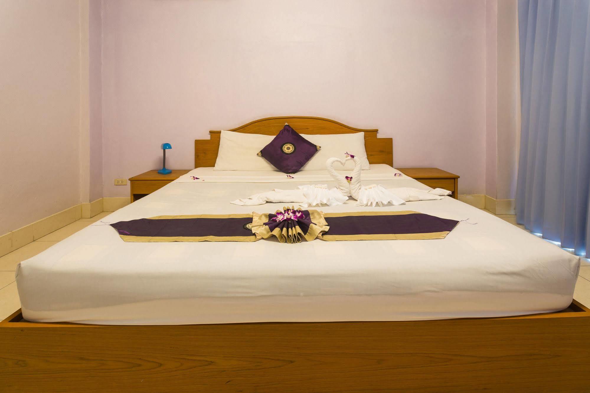 Guesthouse Belvedere Patong المظهر الخارجي الصورة
