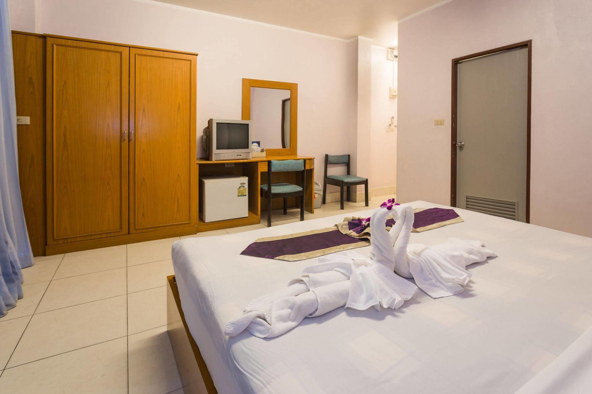 Guesthouse Belvedere Patong المظهر الخارجي الصورة