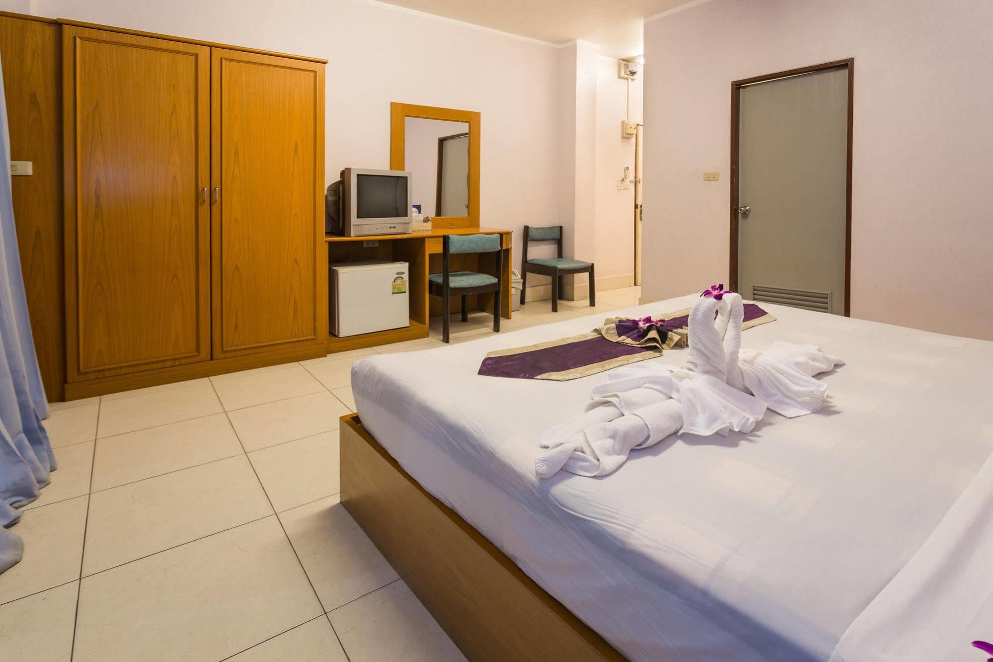 Guesthouse Belvedere Patong المظهر الخارجي الصورة